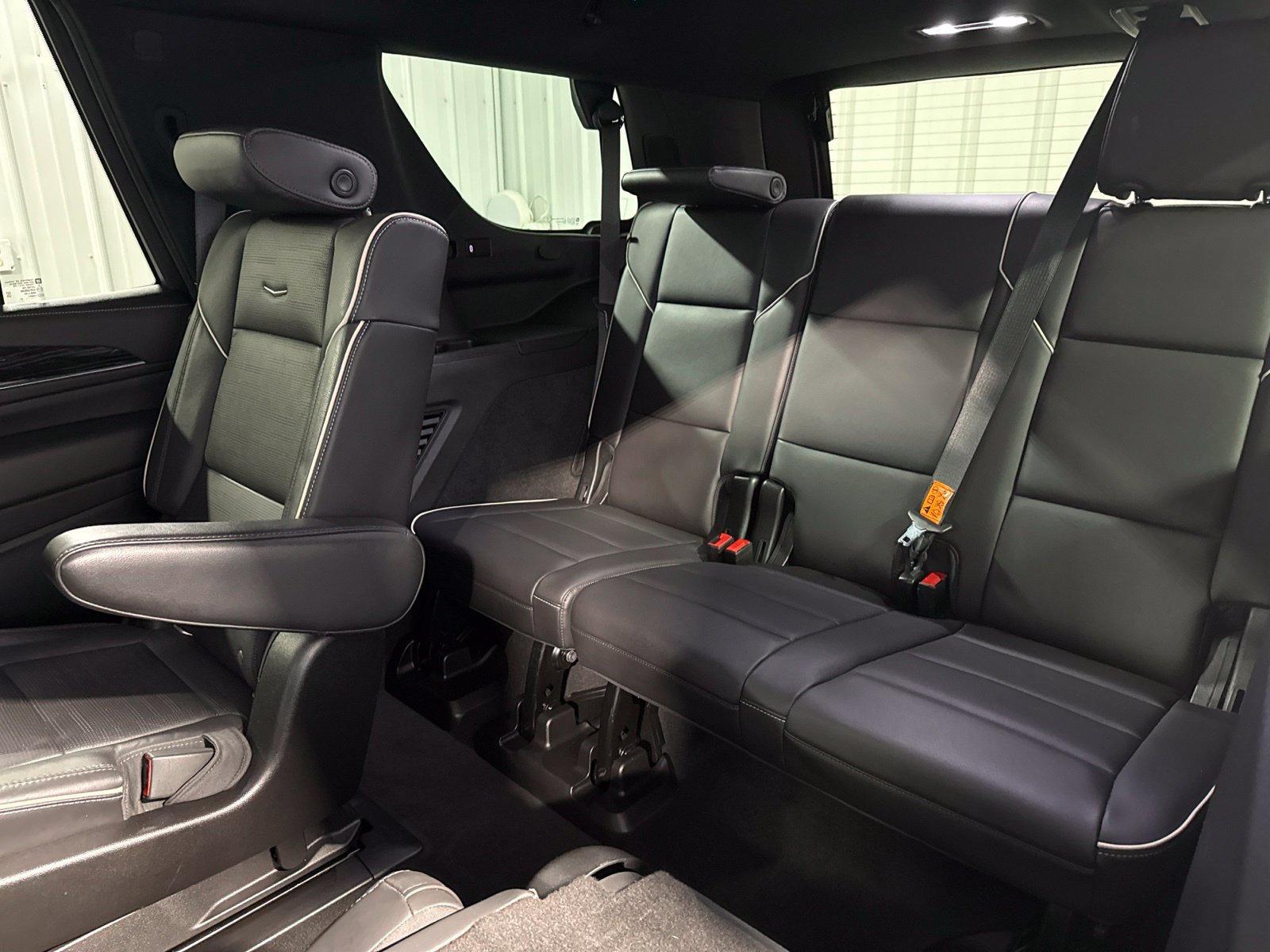 Used 2021 Cadillac Escalade Sport w/ Driver Assist Tech Package AWD/4WD image 26