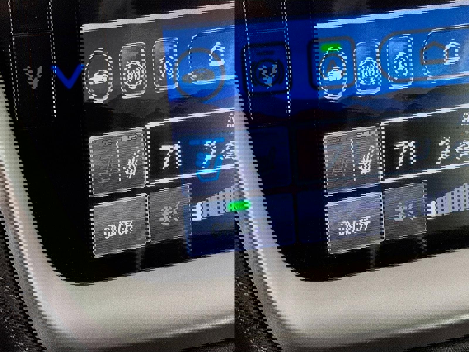 Used 2023 Subaru Outback Touring XT image 24