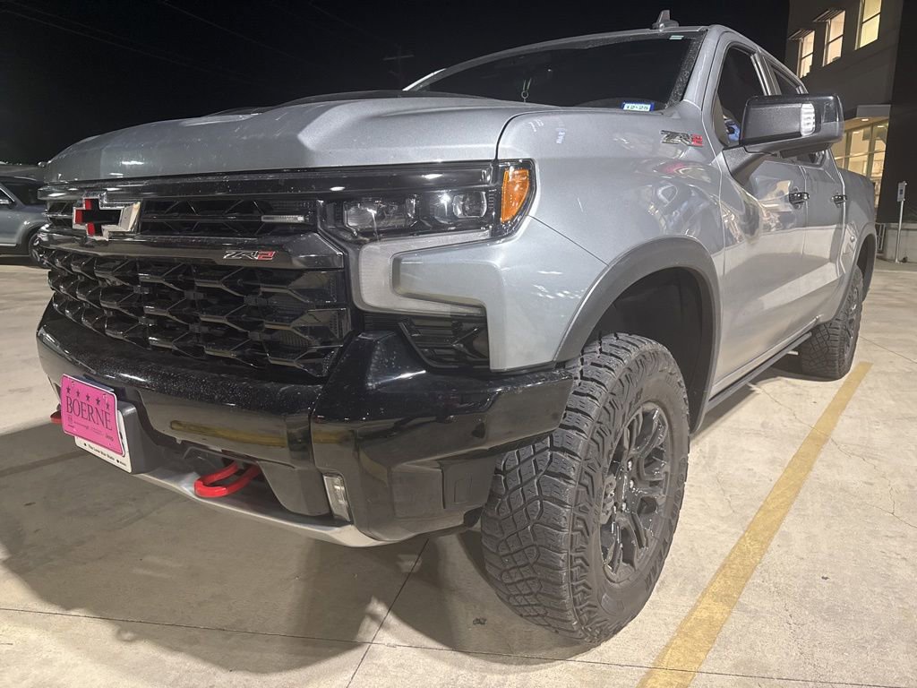 Used 2023 Chevrolet Silverado 1500 ZR2 w/ Technology Package image 3