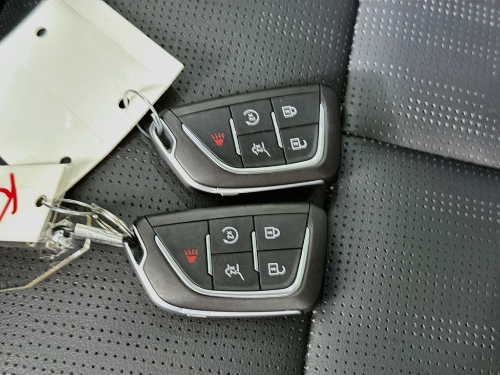 Used 2024 Cadillac Lyriq Luxury AWD/4WD image 35