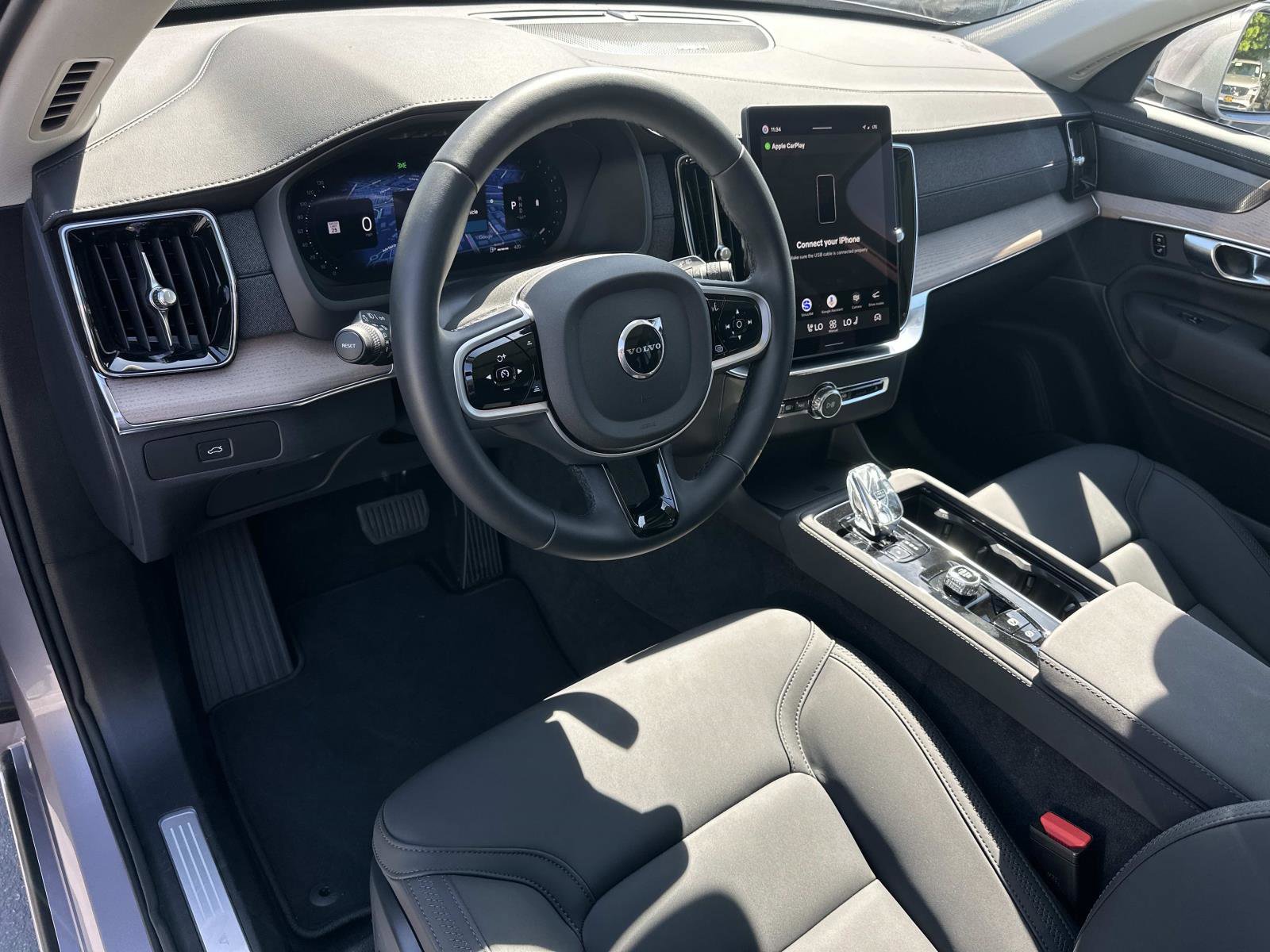 Certified 2026 Volvo XC90 B5 Plus image 9