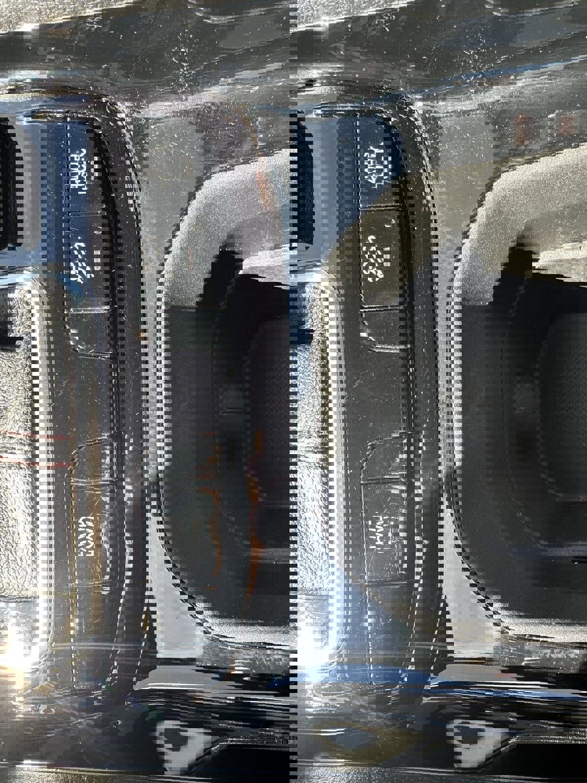 Used 2025 Jeep Compass Trailhawk image 27