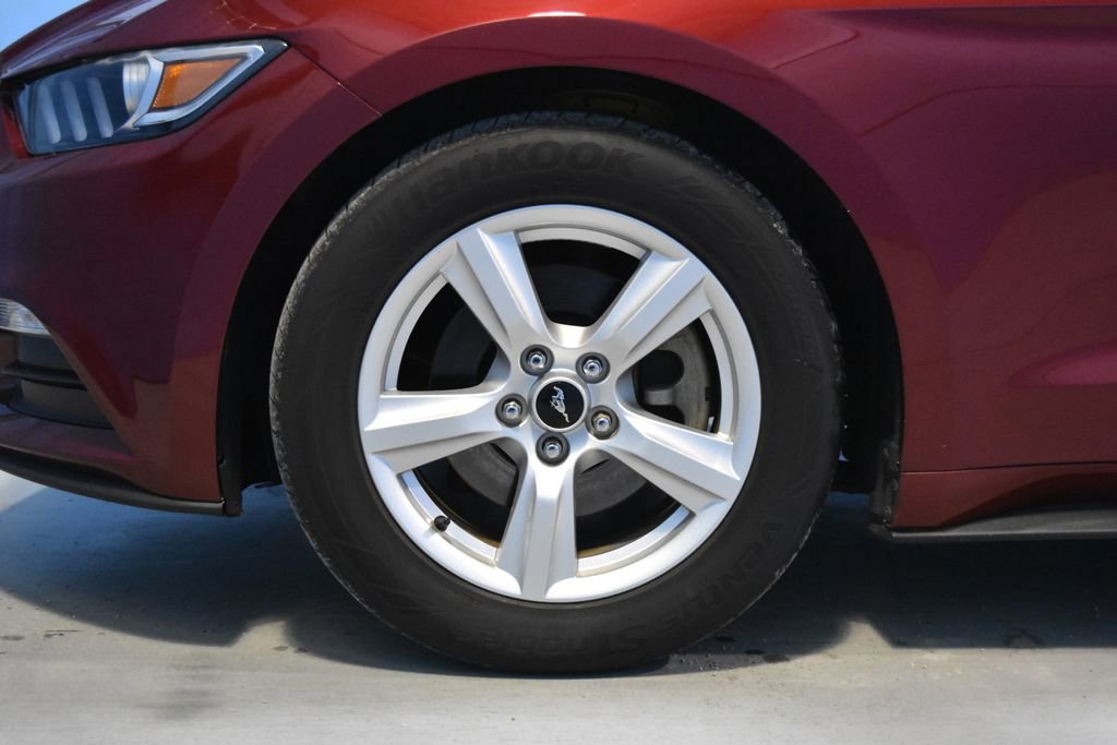 Used 2017 Ford Mustang Coupe image 20