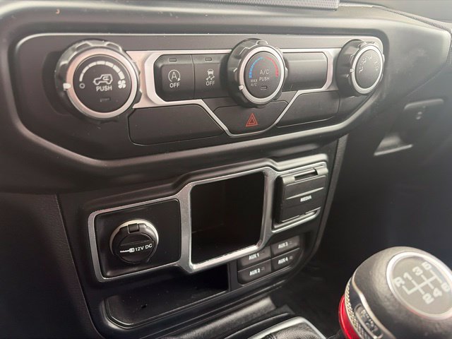 Used 2019 Jeep Wrangler Sport AWD/4WD image 15