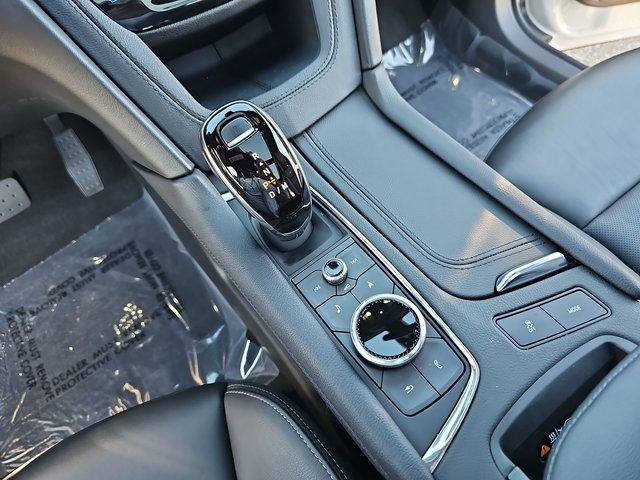 Used 2025 Cadillac XT6 Premium Luxury w/ LPO, Floor Liner Package image 28