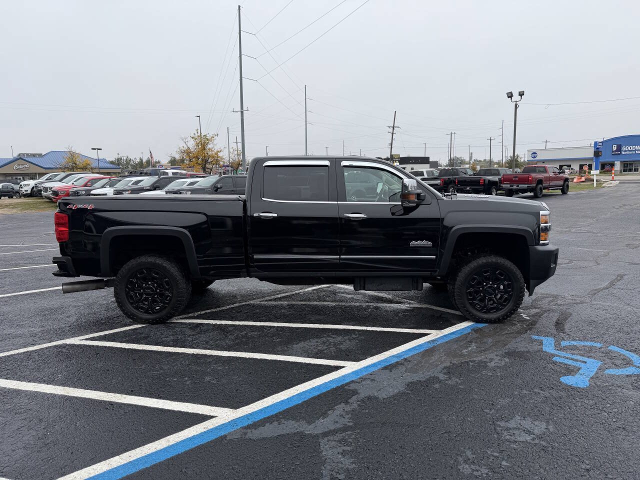 Used 2016 Chevrolet Silverado 2500 High Country w/ High Country Premium Package AWD/4WD image 6