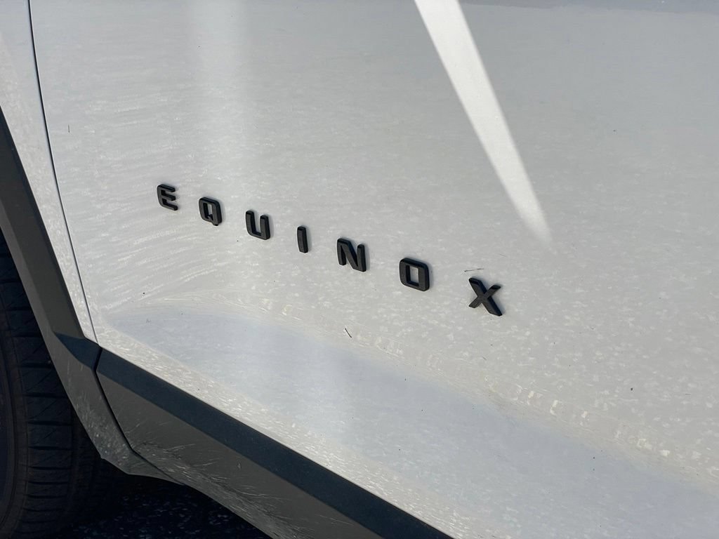 Used 2025 Chevrolet Equinox RS w/ Safety and Technology Package FWD image 27