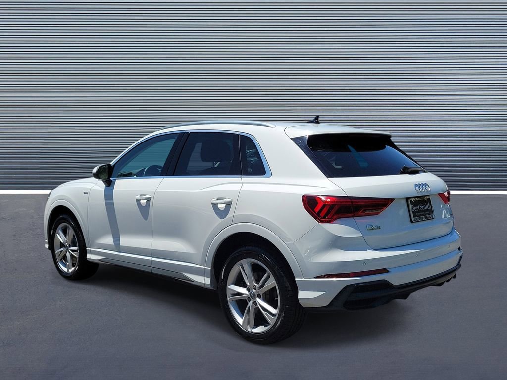 Used 2019 Audi Q3 2.0T Premium Plus w/ Premium Plus Package AWD/4WD image 4