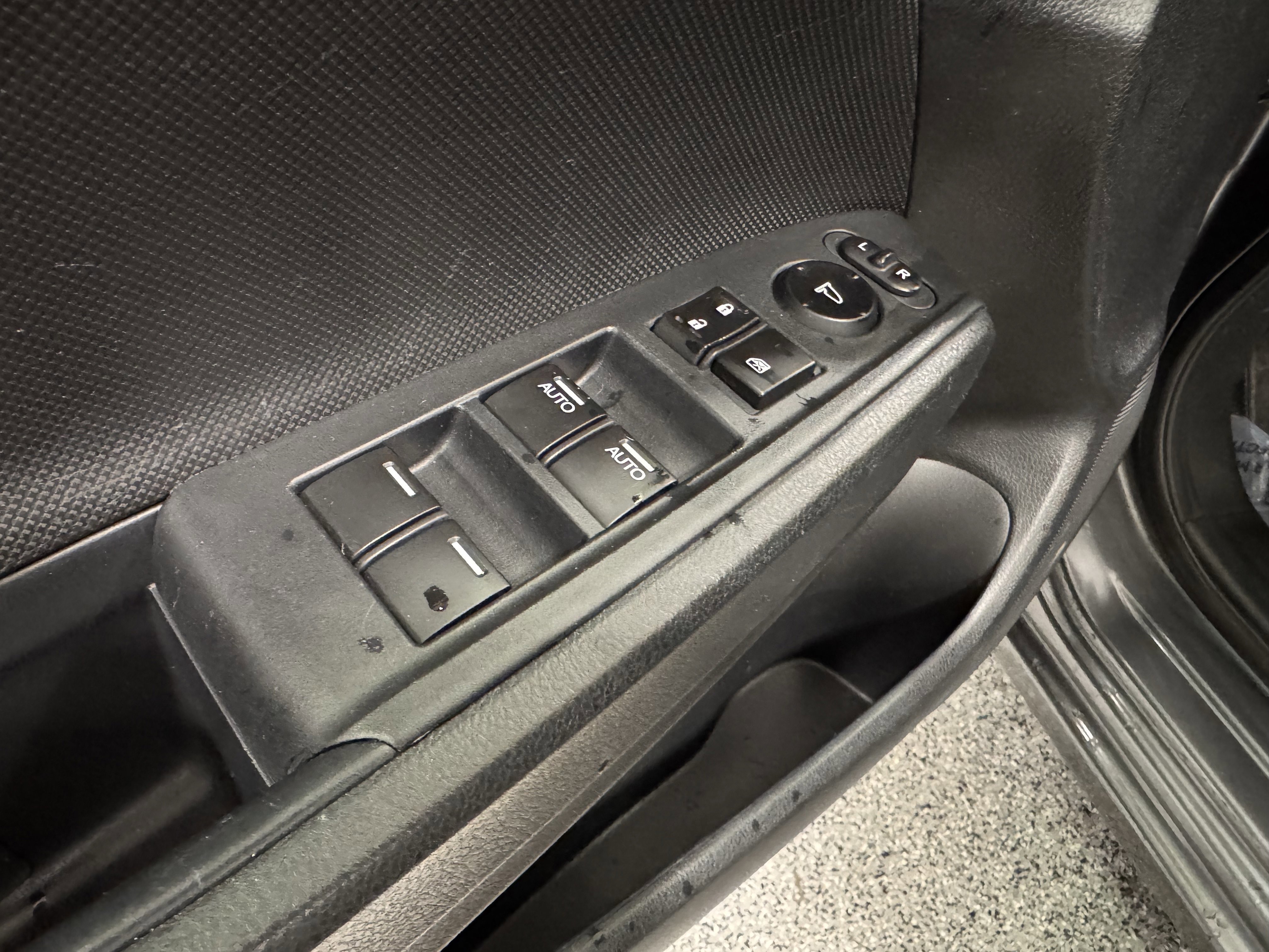 Used 2011 Honda Accord LX-P image 20