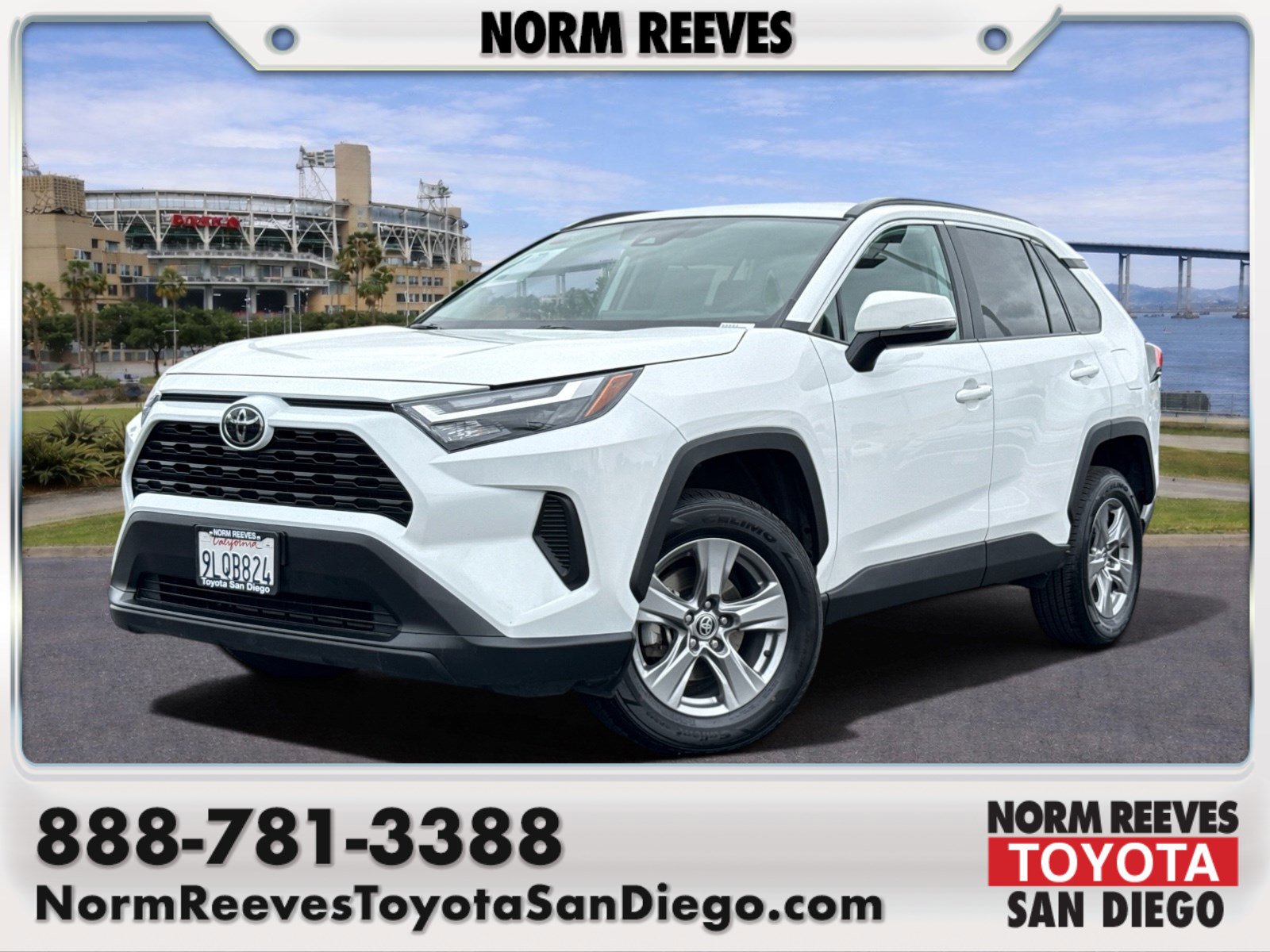 Certified 2024 Toyota RAV4 XLE FWD image 1
