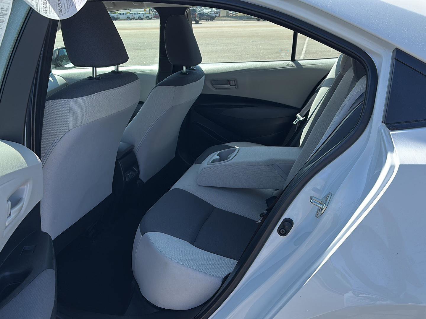 Used 2023 Toyota Corolla LE FWD image 8