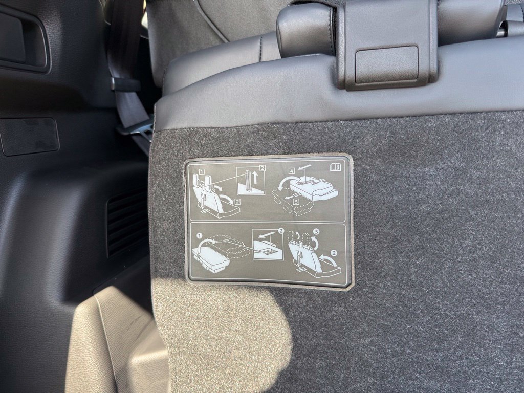 New 2026 Mitsubishi Outlander LE FWD image 10