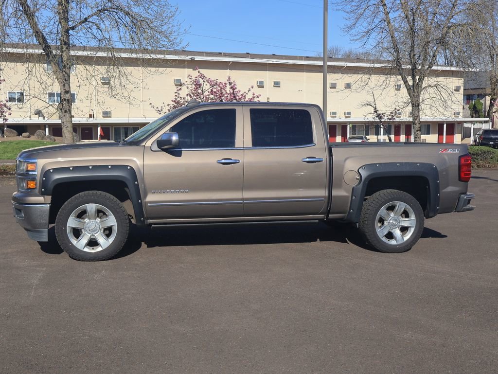 Used 2015 Chevrolet Silverado 1500 LTZ Z71 w/ LTZ Plus Package AWD/4WD image 3