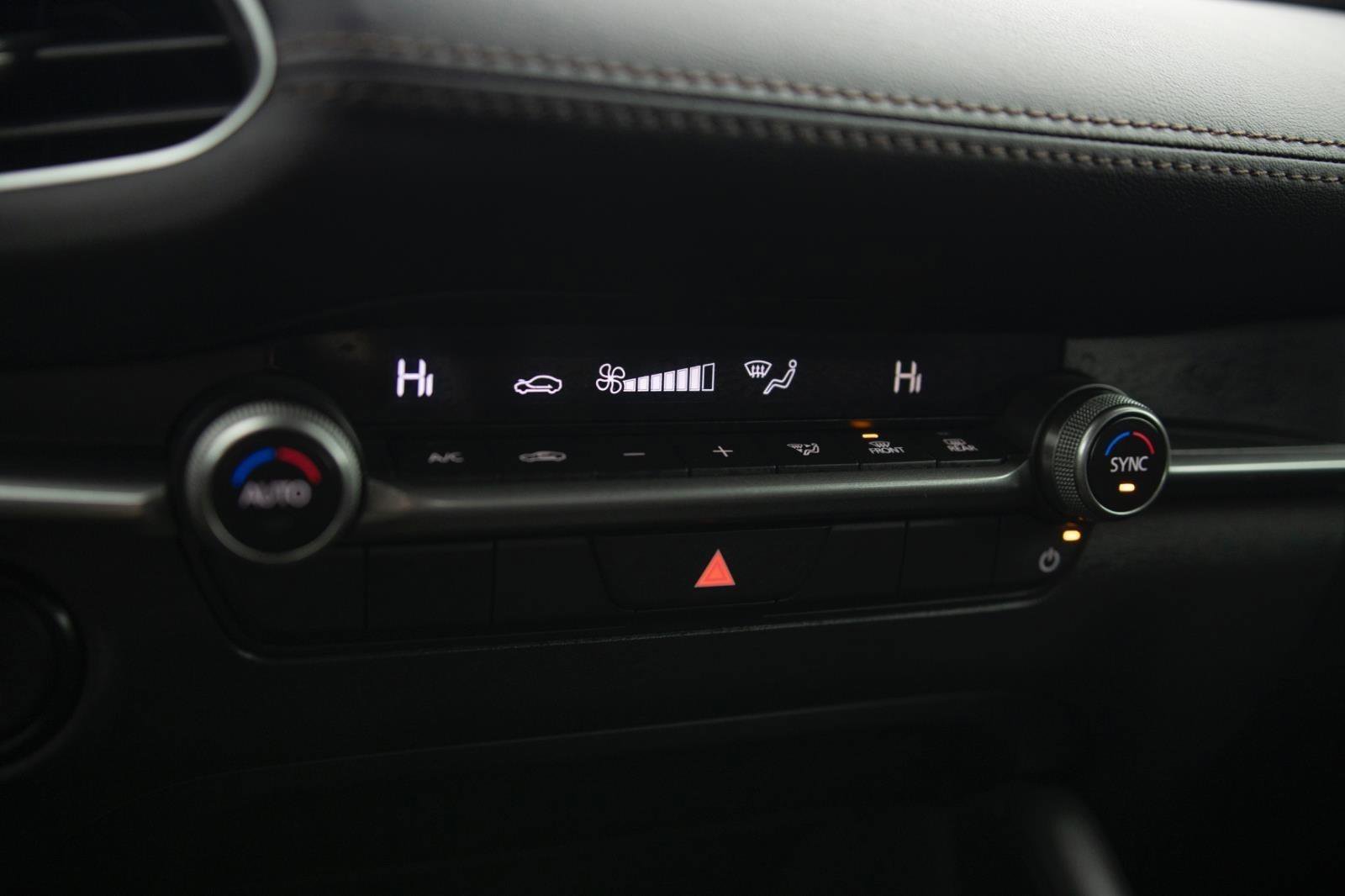 Used 2024 MAZDA MAZDA3 s image 9