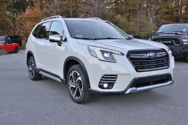 Used 2022 Subaru Forester Touring AWD/4WD image 8