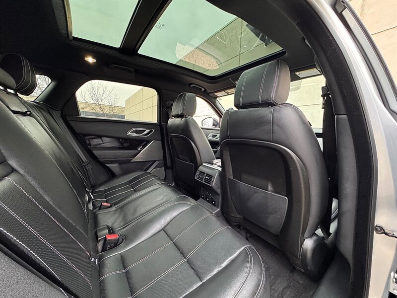 Used 2020 Land Rover Range Rover Velar S AWD/4WD image 24