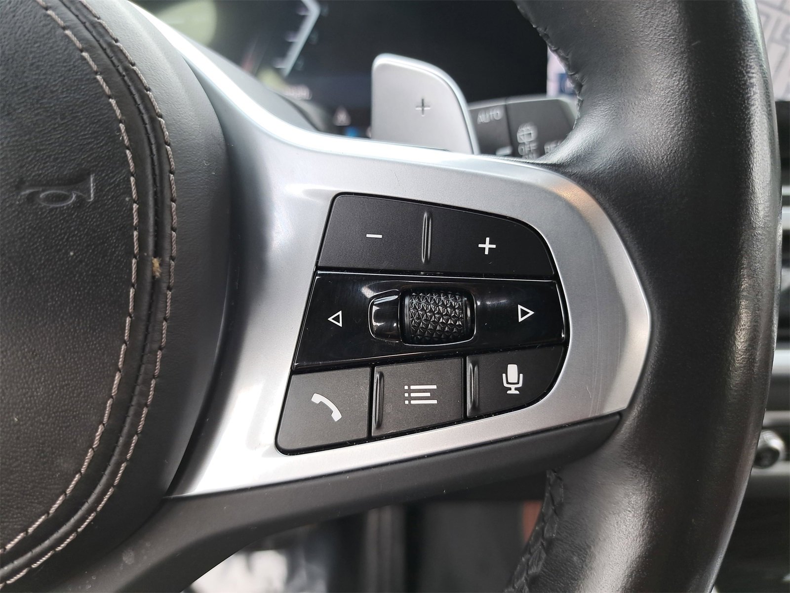 Used 2024 BMW X7 xDrive40i w/ M Sport Package image 20