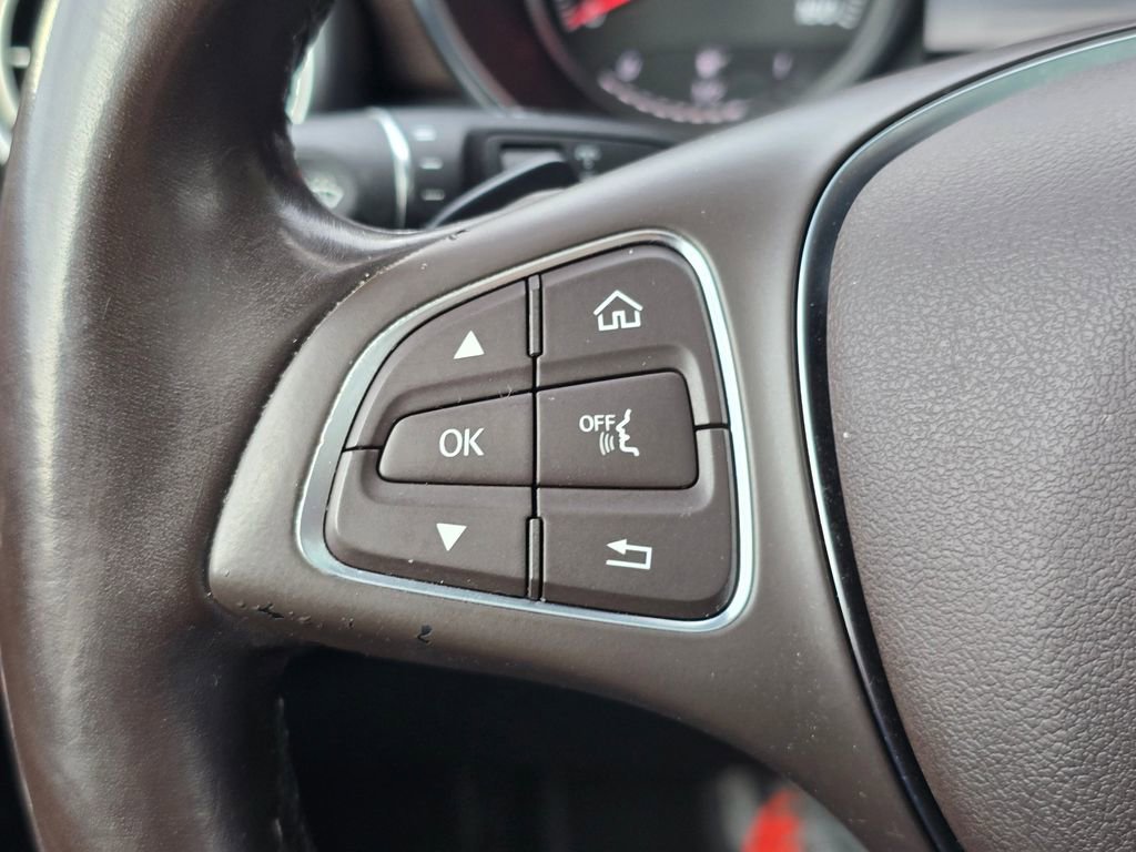 Used 2017 Mercedes-Benz GLC 300 4MATIC image 69