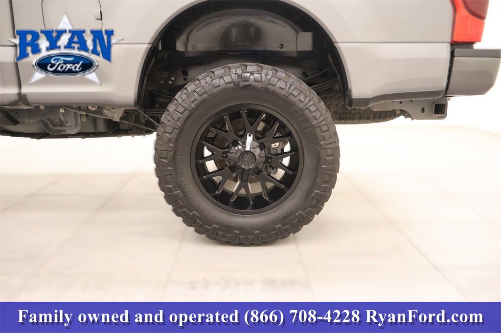 Used 2021 Ford F250 Platinum w/ FX4 Off-Road Package image 31