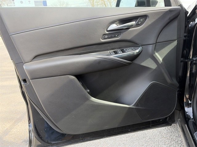 Used 2024 Cadillac XT4 Sport image 14