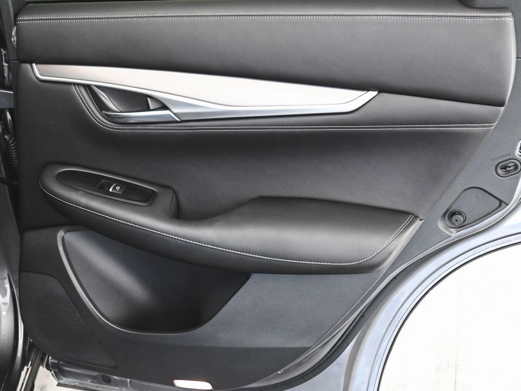 Used 2023 INFINITI QX55 Luxe w/ Cargo Package image 12