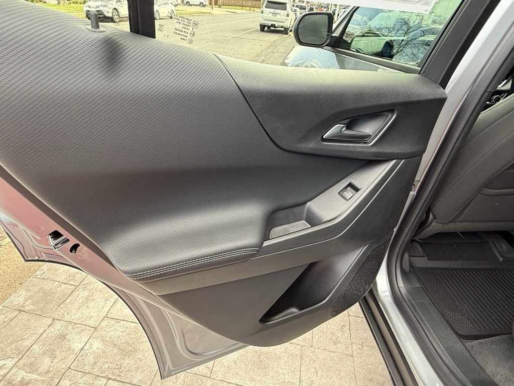 New 2026 Chevrolet Equinox LT w/ LPO, Floor Liner Package image 37
