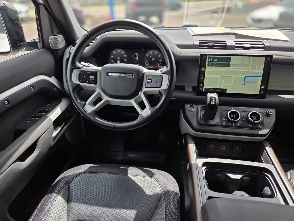 Used 2023 Land Rover Defender 130 X-Dynamic SE AWD/4WD image 20