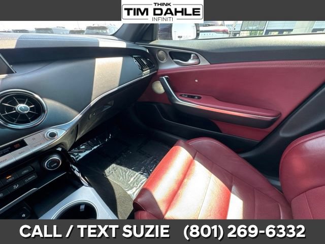 Used 2020 Kia Stinger GT2 AWD/4WD image 16