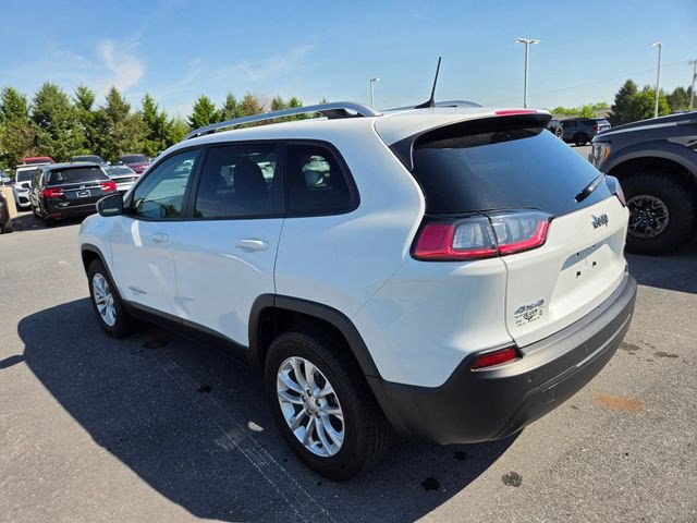 Used 2020 Jeep Cherokee Latitude w/ Cold Weather Group AWD/4WD image 12