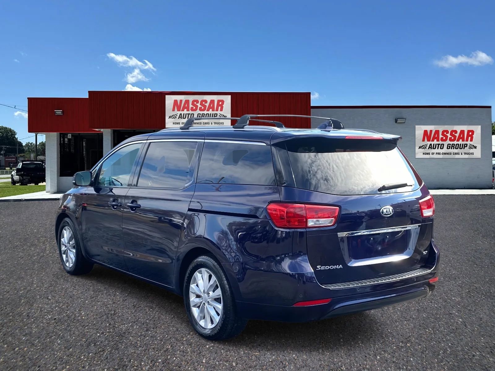 Used 2018 Kia Sedona EX image 6