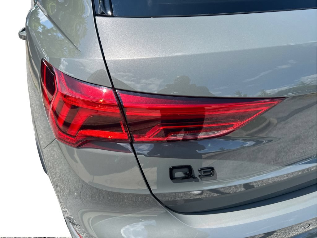 Used 2025 Audi Q3 2.0T Premium Plus AWD/4WD image 33