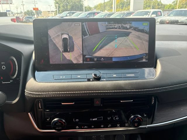 Used 2025 Nissan Rogue Platinum FWD image 27