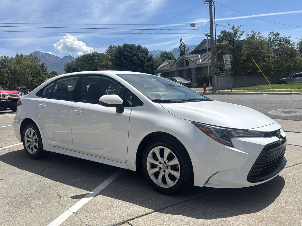 Used 2024 Toyota Corolla LE FWD image 3