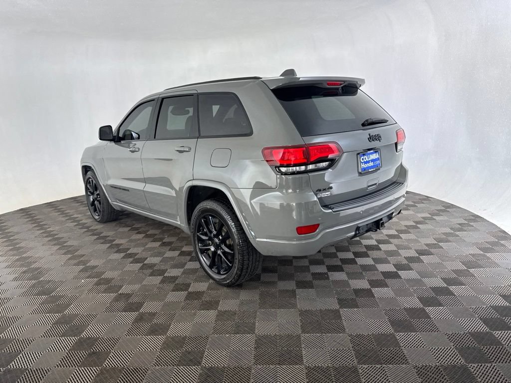Used 2021 Jeep Grand Cherokee Laredo X AWD/4WD image 7
