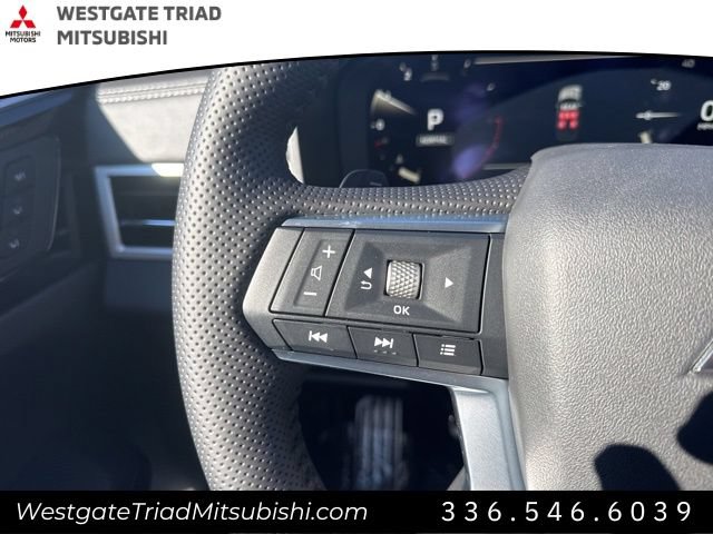 New 2026 Mitsubishi Outlander SEL FWD image 18
