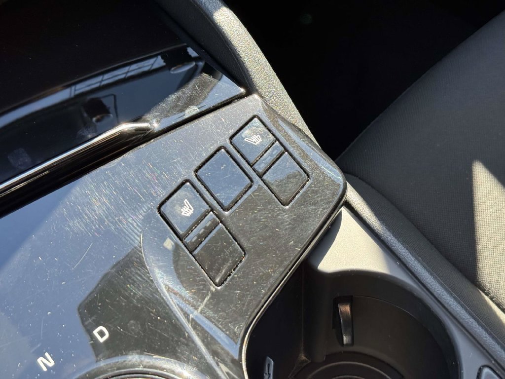 Used 2024 Kia Sportage EX AWD/4WD image 14