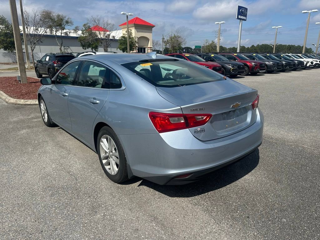 Used 2017 Chevrolet Malibu LT w/ Driver Confidence Package image 7