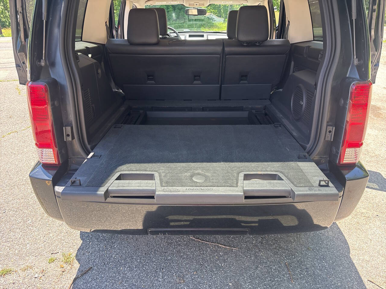Used 2007 Dodge Nitro R/T AWD/4WD image 28