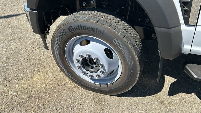 New 2025 Ford F550 4x4 Regular Cab Super Duty image 11