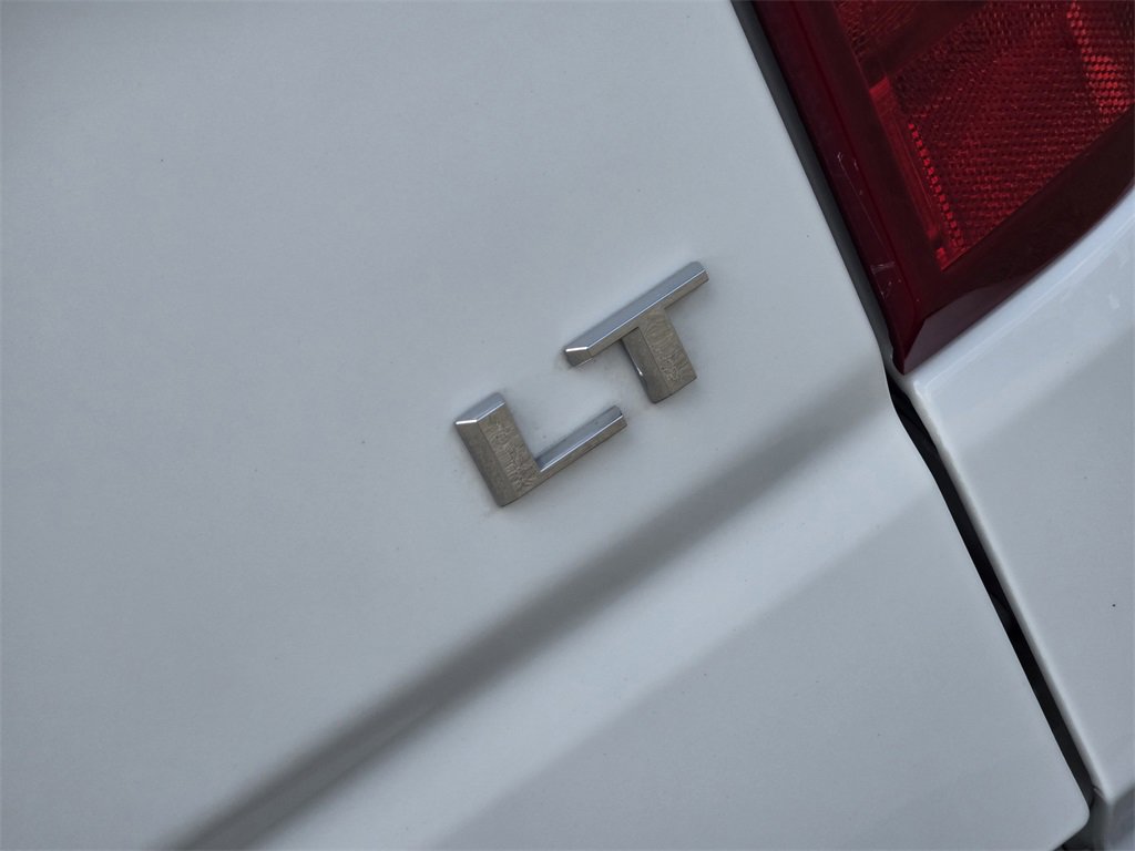 Used 2025 Chevrolet Silverado 1500 LT image 8