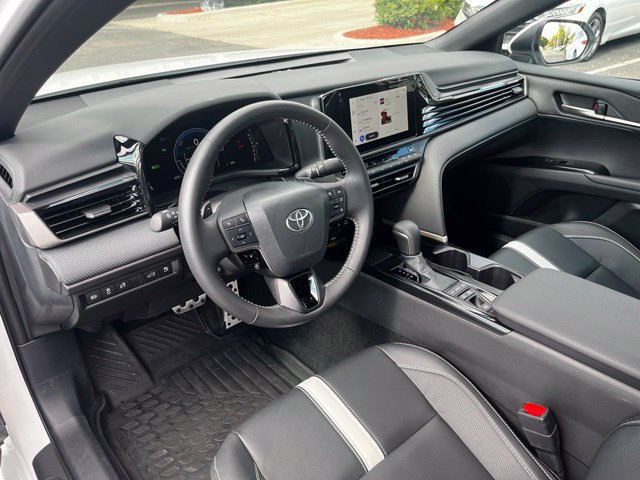Used 2026 Toyota Camry SE AWD/4WD image 9