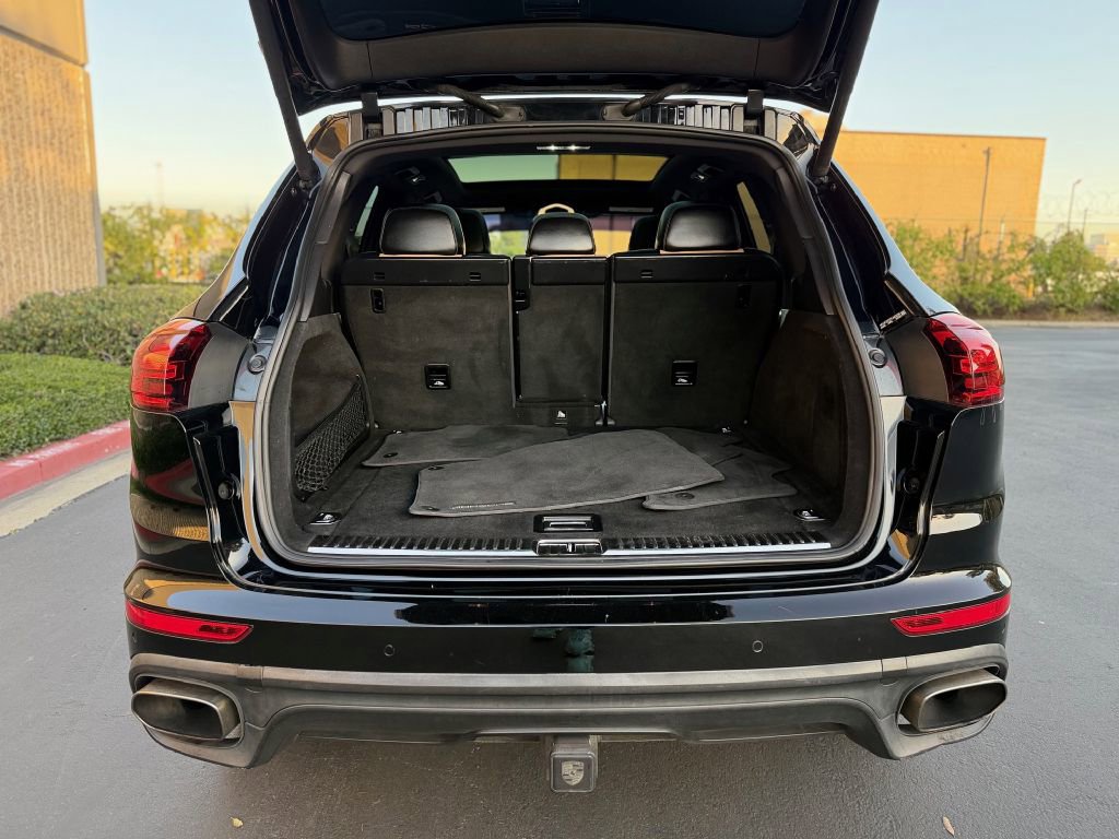 Used 2015 Porsche Cayenne Diesel image 25