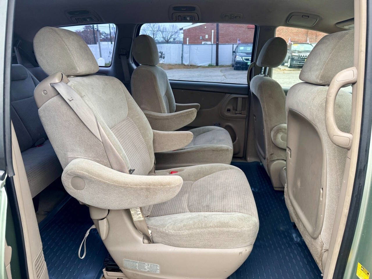 Used 2008 Toyota Sienna CE image 16