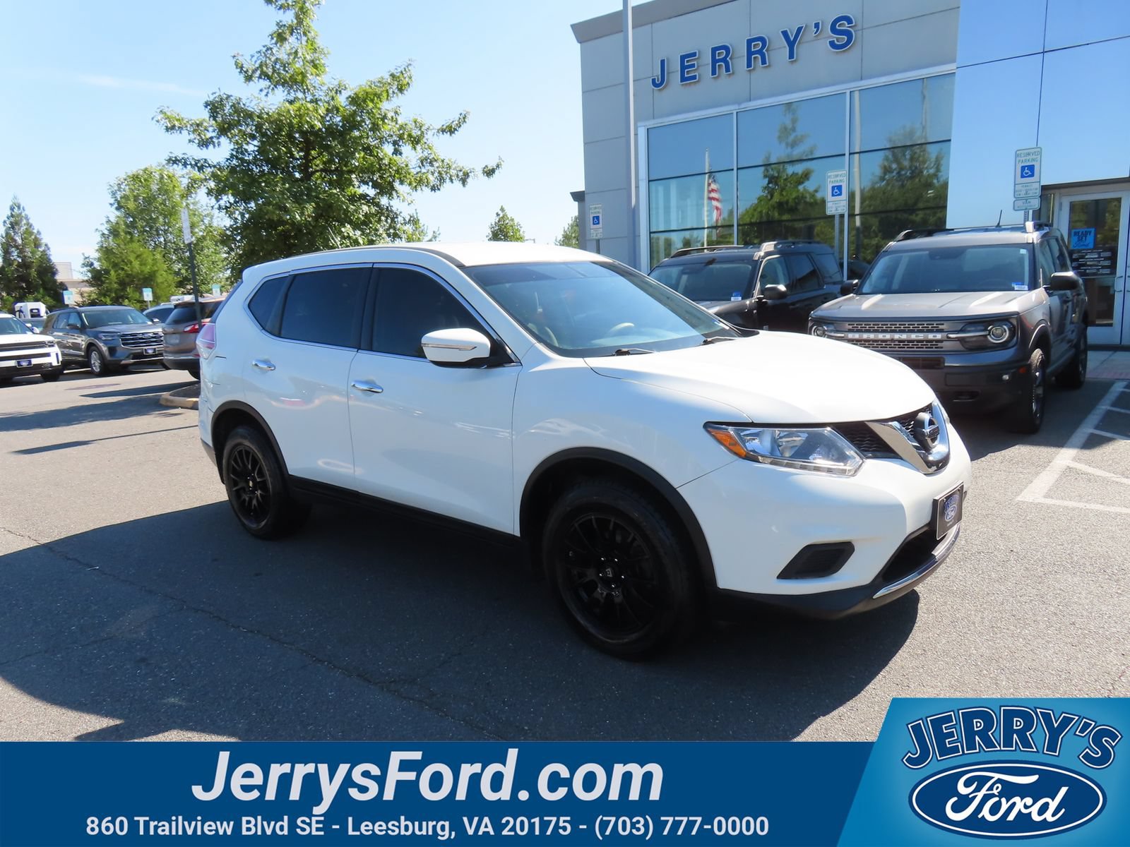 Used 2015 Nissan Rogue S AWD/4WD image 1
