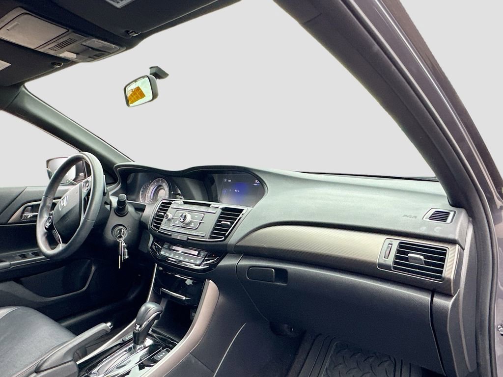 Used 2017 Honda Accord Sport Special Edition image 27