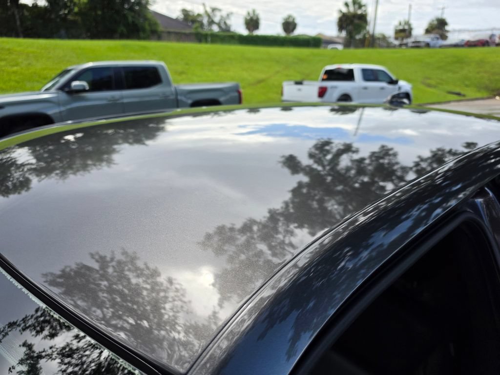 Used 2022 Chrysler 300 Touring L RWD image 7