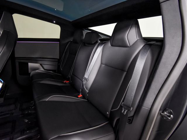 Used 2024 Tesla Cybertruck AWD Crew Cab image 7