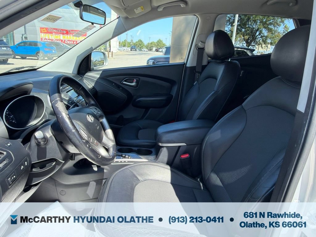 Used 2010 Hyundai Tucson GLS FWD image 4