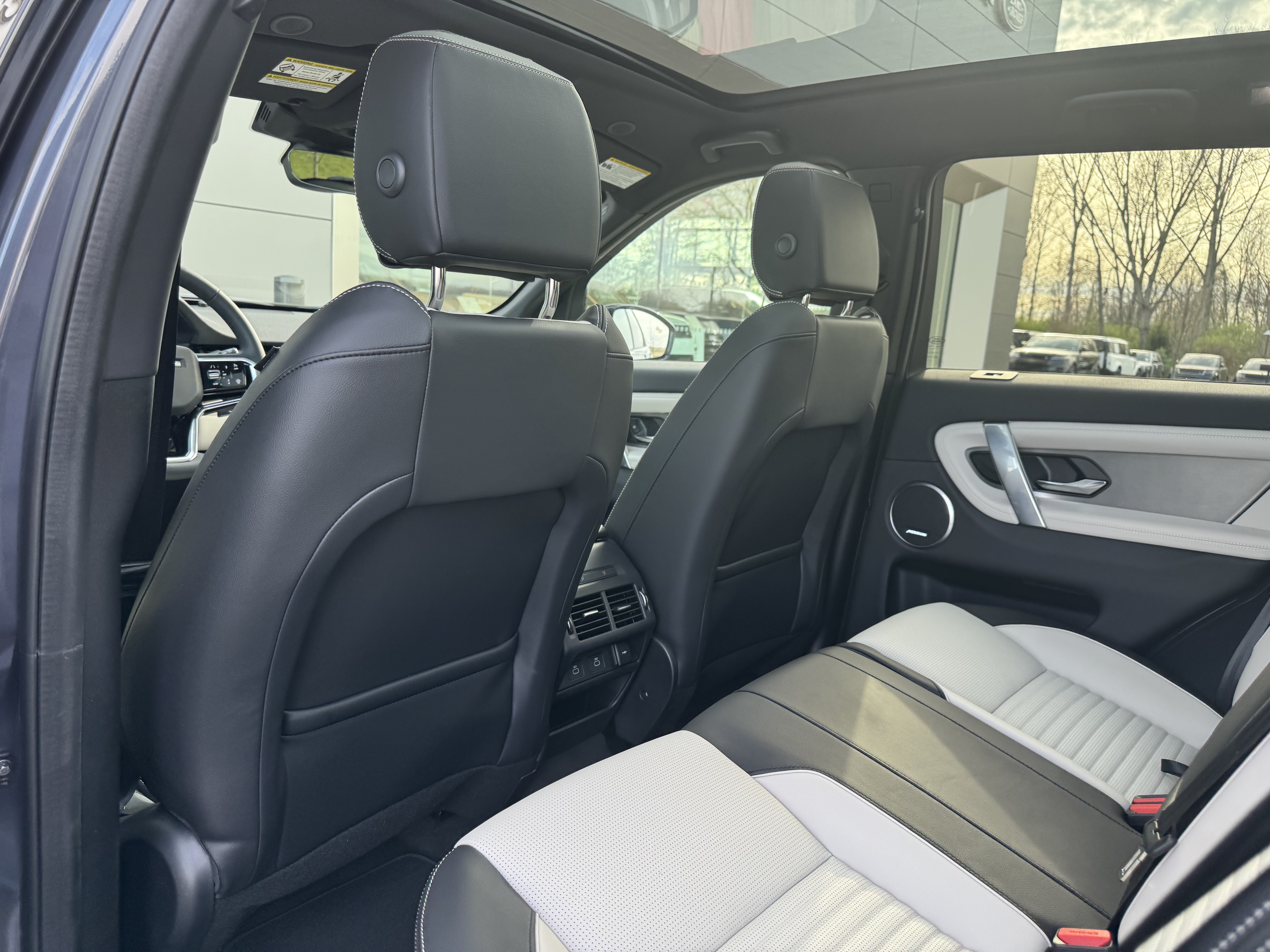 New 2026 Land Rover Discovery Sport Landmark AWD/4WD image 26