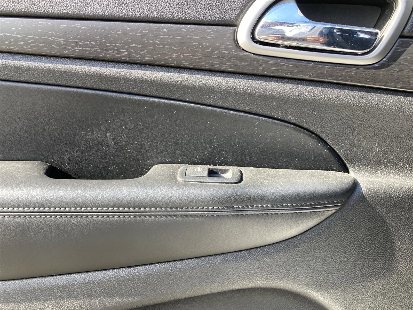 Used 2018 Jeep Grand Cherokee Laredo image 29